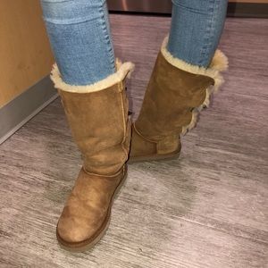 Tall bailey bow uggs